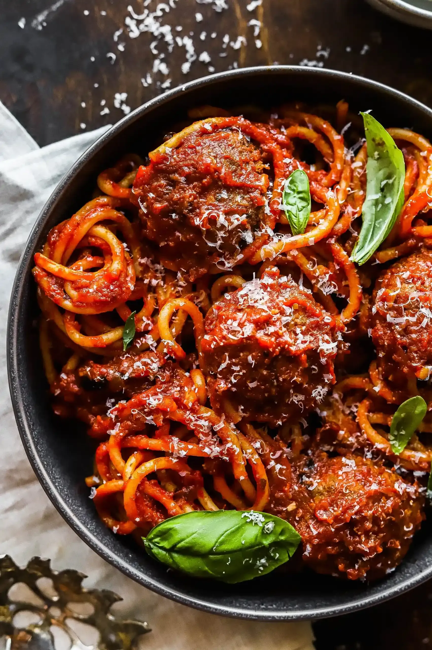 Authentic Italian classic spaghetti and meatballs recipe