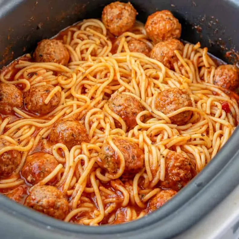 Amazing Crockpot Spaghetti and Meatballs Recipe