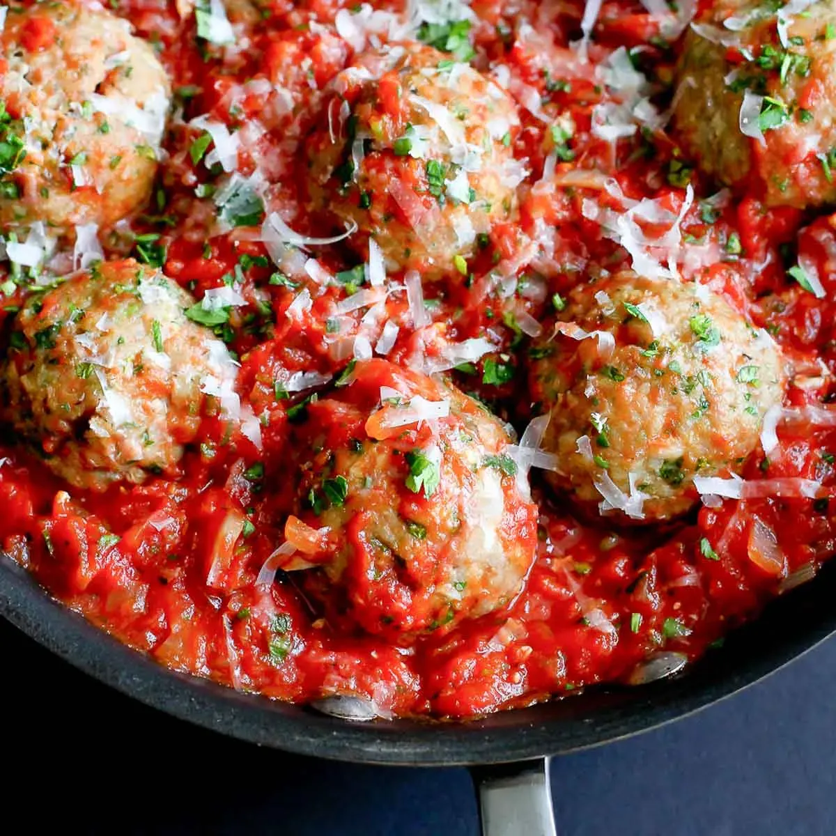 Mixing and Shaping Your Perfect Turkey Italian Meatball Recipe
