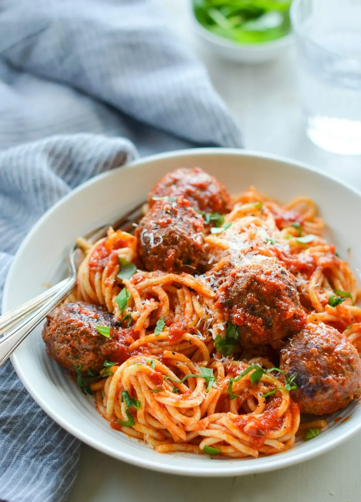 Authentic recipe for spaghetti and meatballs