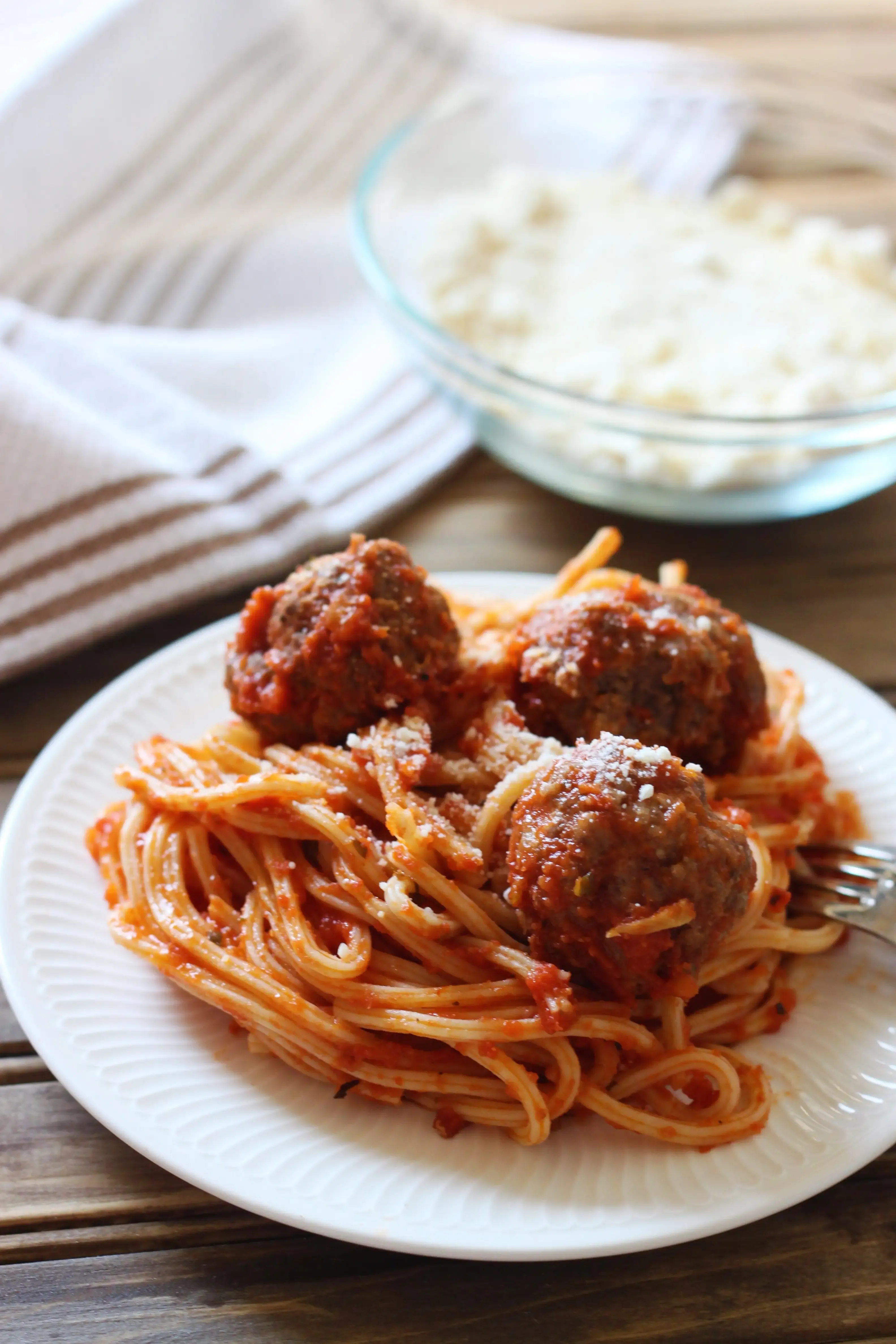 Serving Up and Cleaning Less: Enjoying Your Spaghetti and Frozen Meatballs