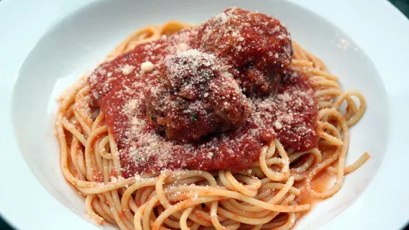 Serving Up Your Rachael Ray in Tuscany Spaghetti and Meatballs Creation