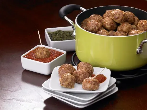 Serving Your Delicious Italian Meatballs