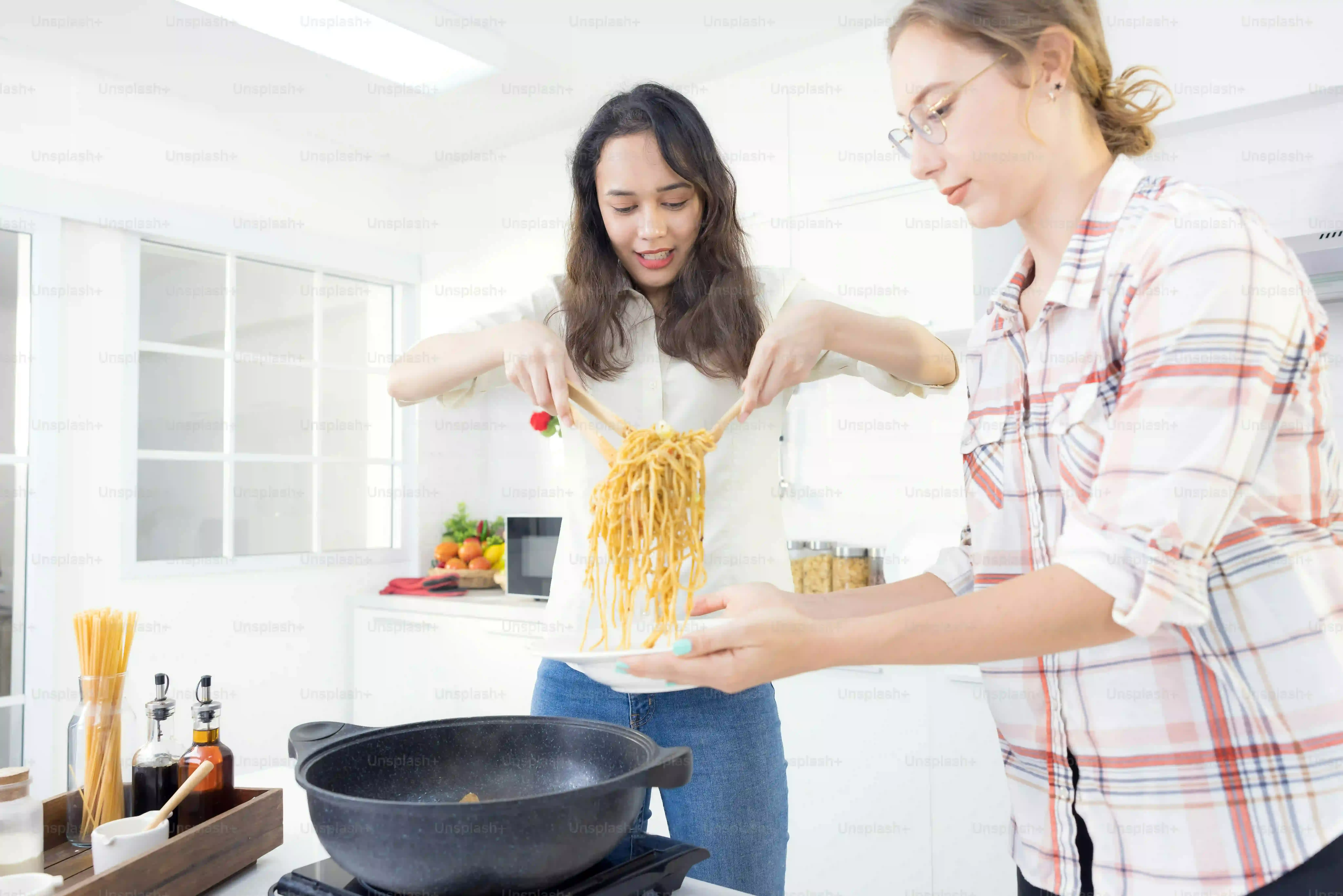 Delicious Slow Cooker Recipes Spaghetti and Meatballs